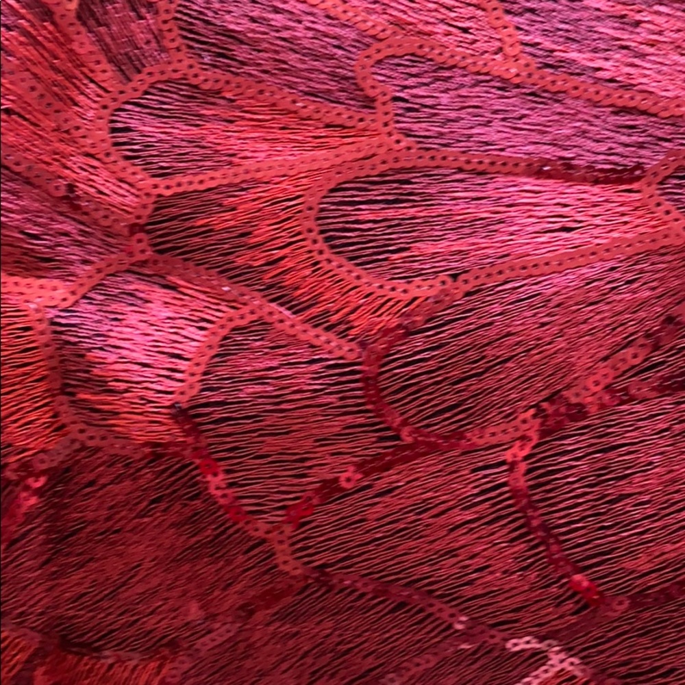 New Powerful red dress - Picture 4 of 4